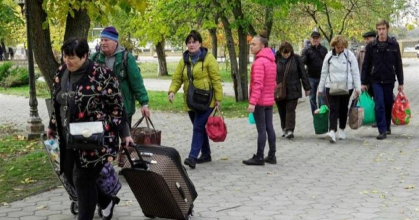 Pró-russos anunciam nova retirada da população em Kherson