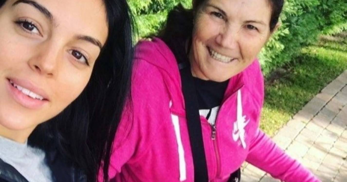 Dolores Aveiro e Georgina exibem mala igual cujo valor ascende aos 20 mil euros