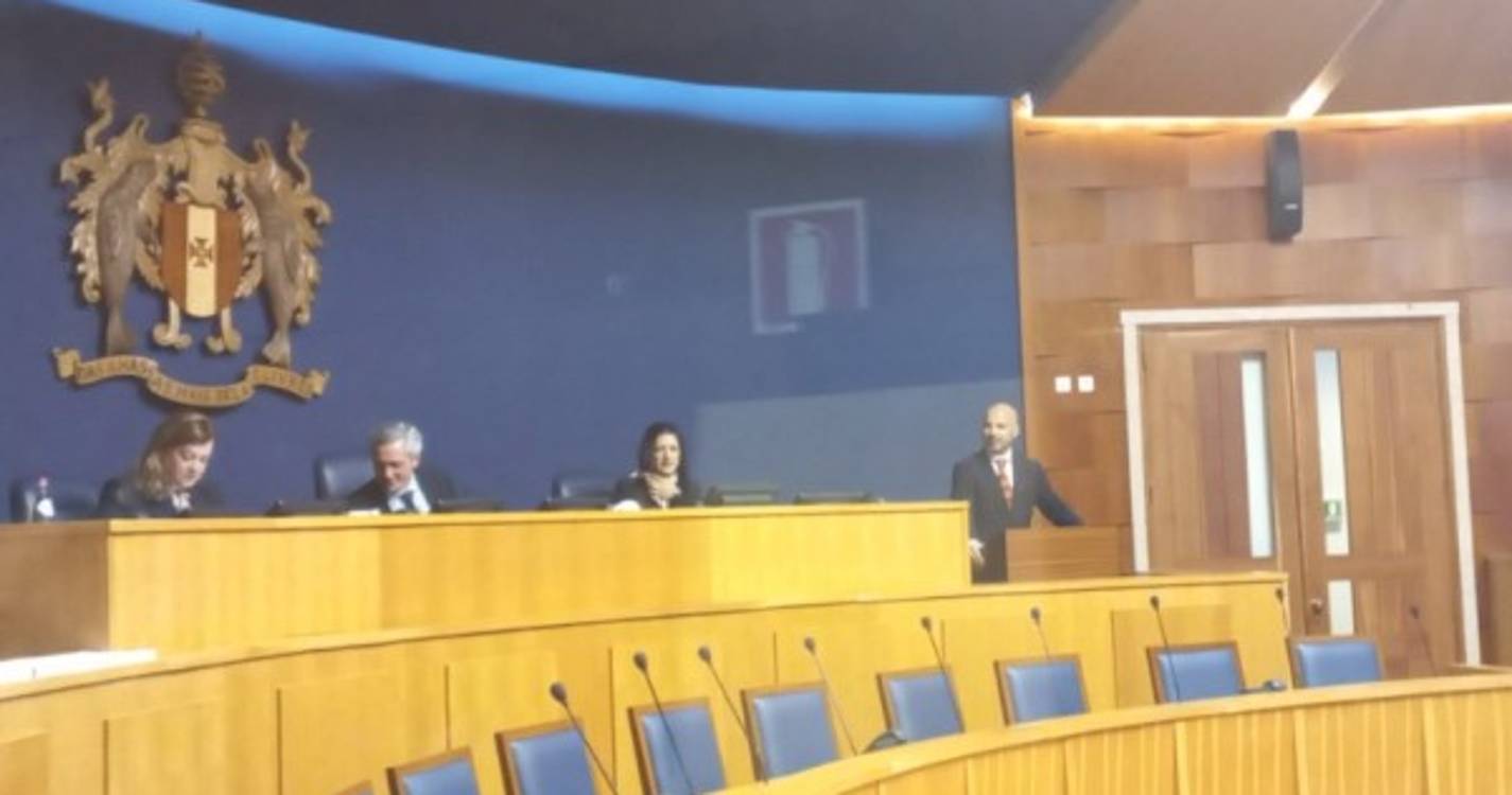 "É falso que o Tribunal tenha condenado o aeroporto a pagar IMI"