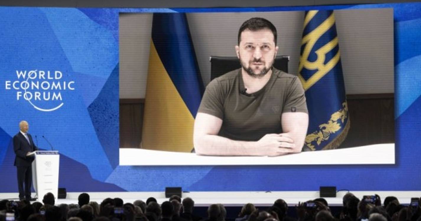 Ucrânia: Zelensky assina lei para confiscar bens de apoiantes da invasão russa