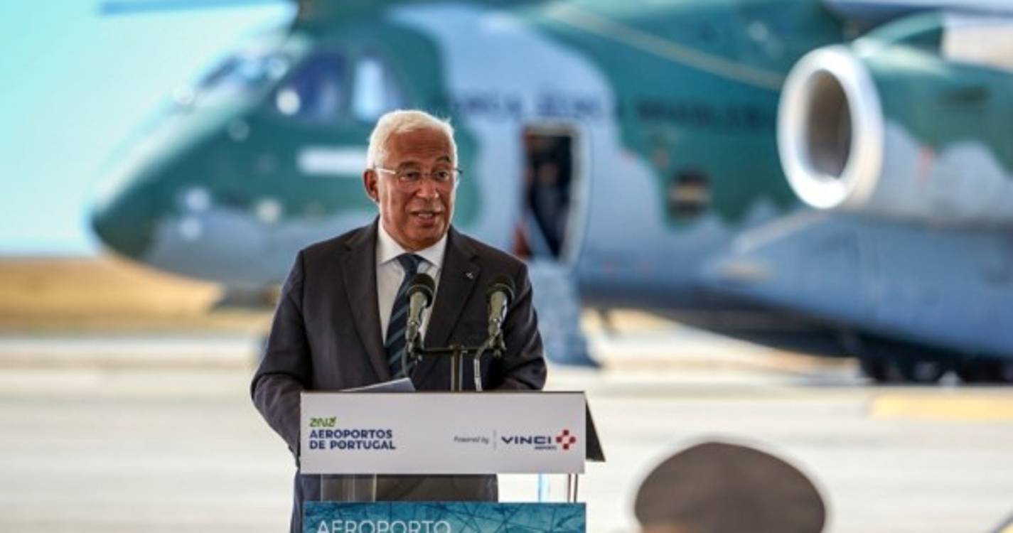 Aeroporto de Faro passa a ser oficialmente Gago Coutinho