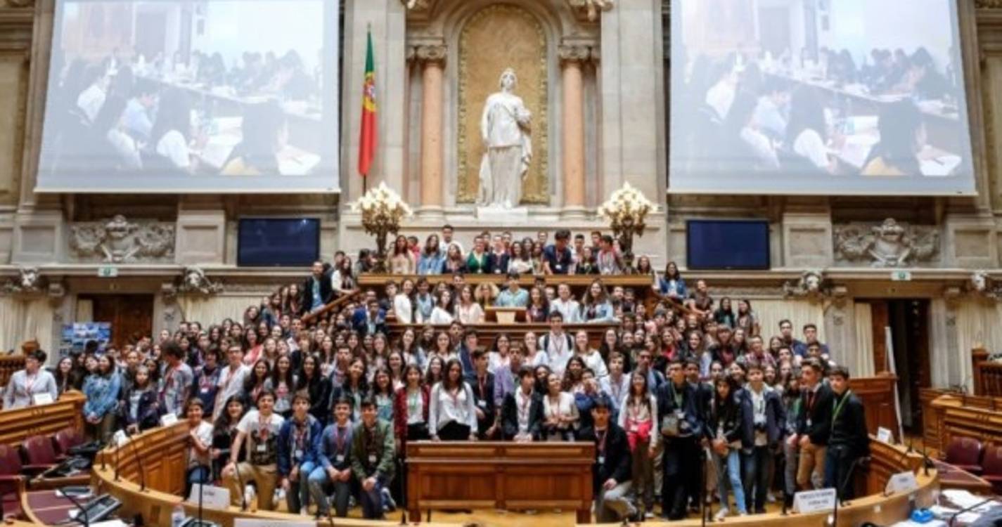 Sessões Distritais e Regionais do Programa Parlamento dos Jovens arrancam a 6 de março