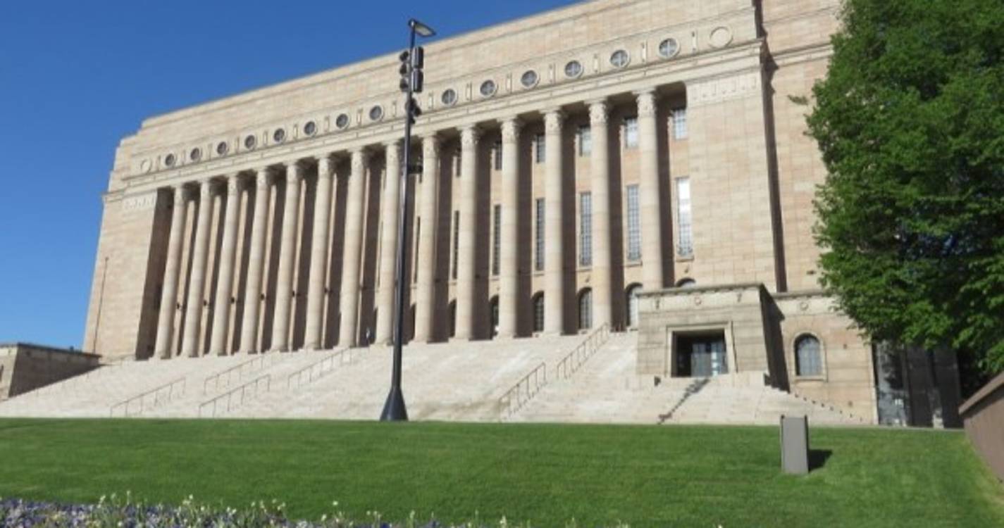 NATO: Parlamento finlandês alvo de ataque informático por 'hackers' pró-russos