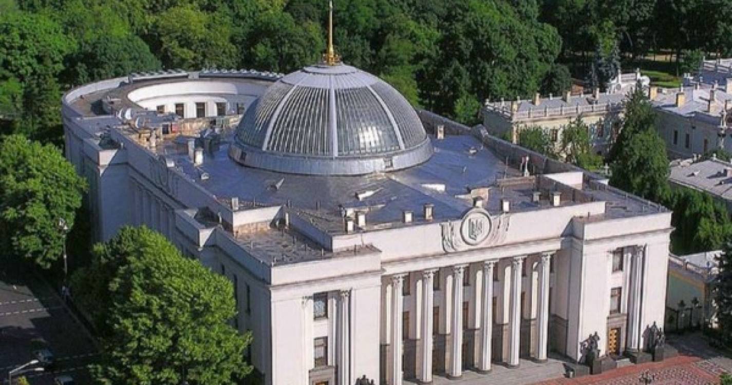 Ucrânia: Parlamento proíbe comércio com Irão durante meio século