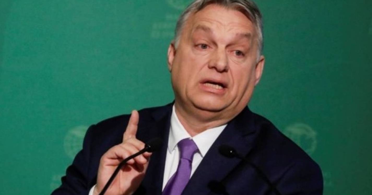 Migrações: Primeiro-ministro húngaro acusa UE de fazer "trocas de populações"