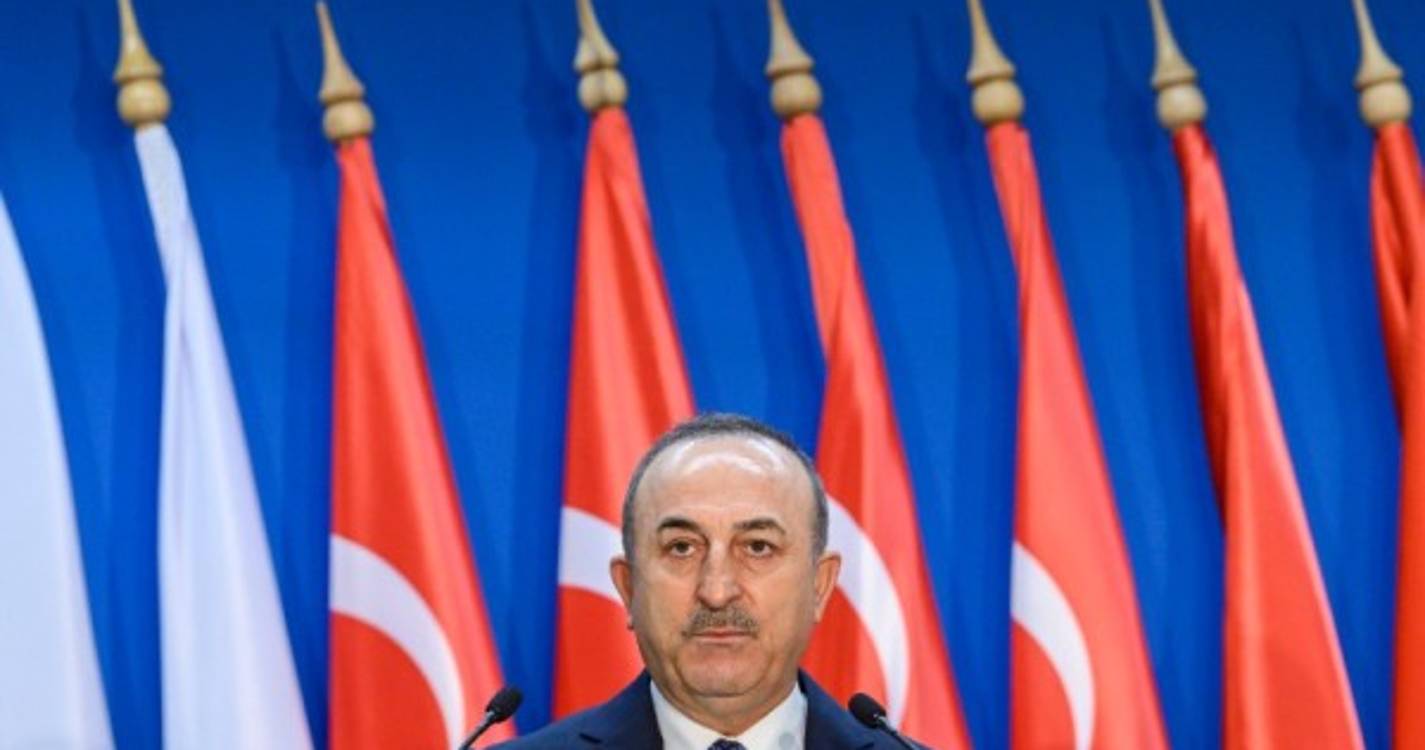 Ucrânia: Turquia pede postura mais construtiva à Rússia para quebrar impasse