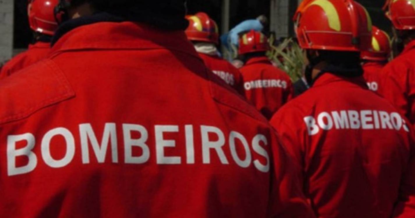 Desabamento de teto de uma casa em Évora provoca três desalojados