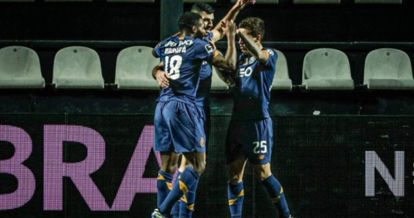 FC Porto vence em Faro e isola-se no segundo lugar