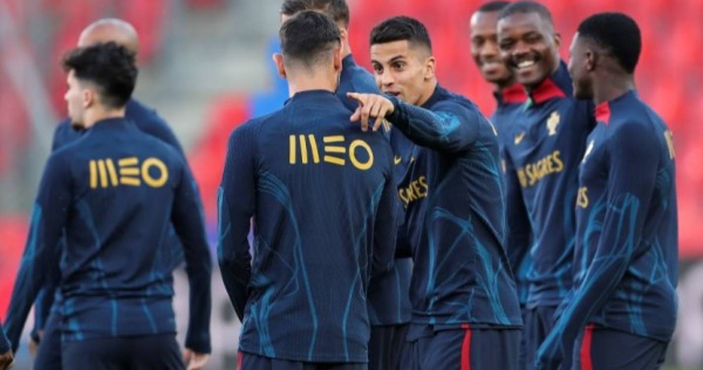 João Félix falha Chéquia