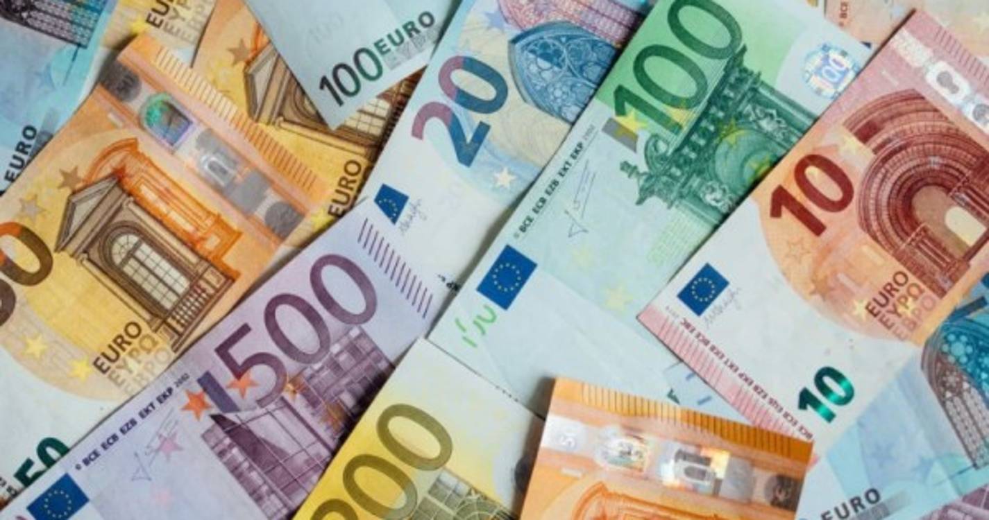 Euro recupera nível de 1,17 dólares