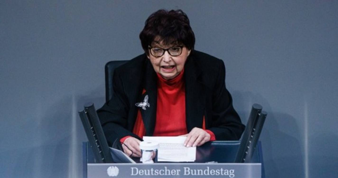 Sobrevivente do Holocausto pede combate ao discurso de ódio contra judeus