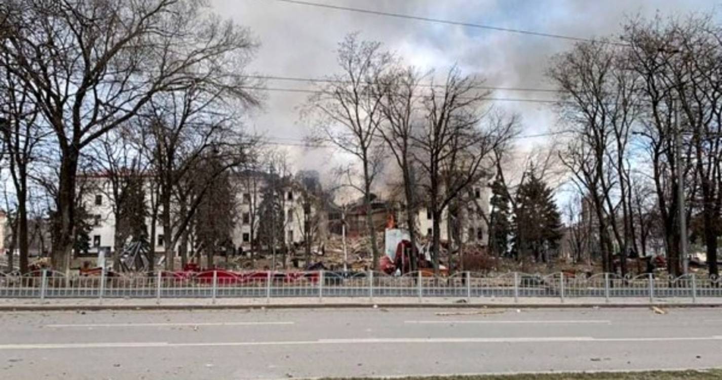 Ucrânia: Ucranianos recusam-se a depor as armas em Mariupol
