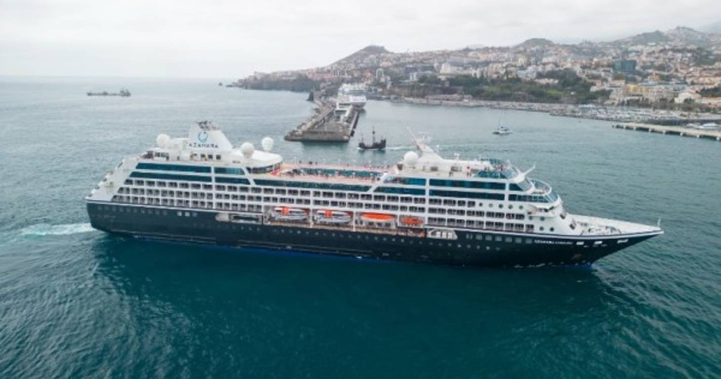 Porto do Funchal recebe a primeira estreia do ano (com fotos)