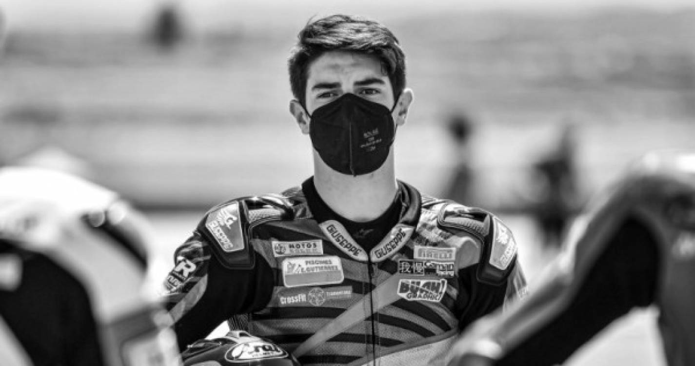 Pai de Miguel Oliveira lamenta morte de piloto de 15 anos e afirma que motociclismo &#34;merece mais&#34;