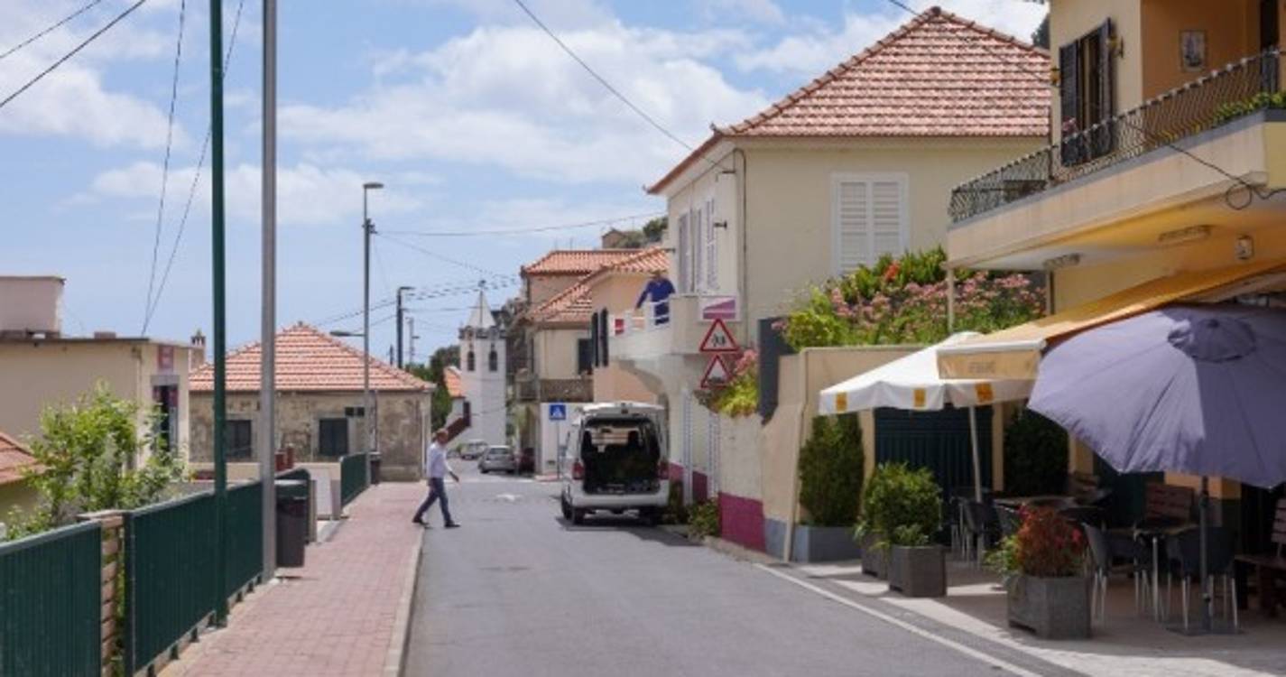 Temperatura recorde de 35 graus registada esta manhã na Quinta Grande