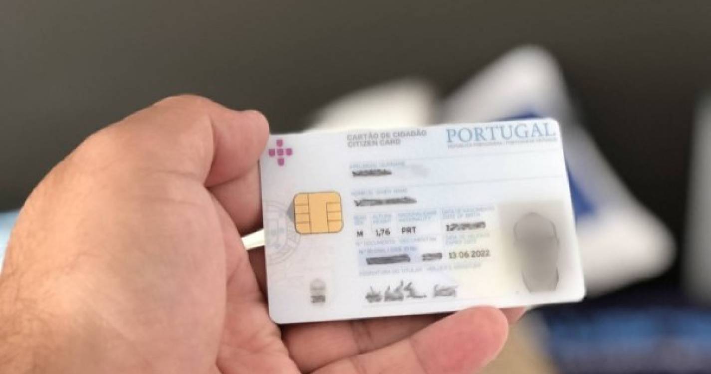 Emigrantes já podem receber o cartão de cidadão em casa