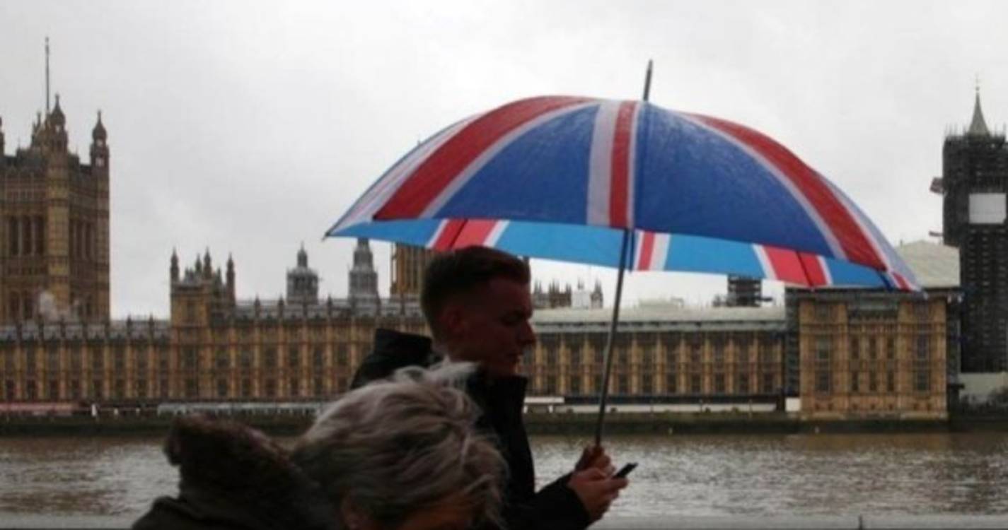 Governo britânico mobiliza soldados para substituir grevistas