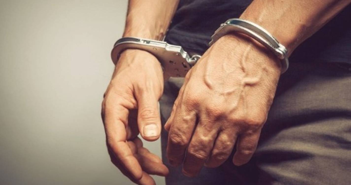 Assaltante foge com 160 mil euros num saco de lixo em Madrid