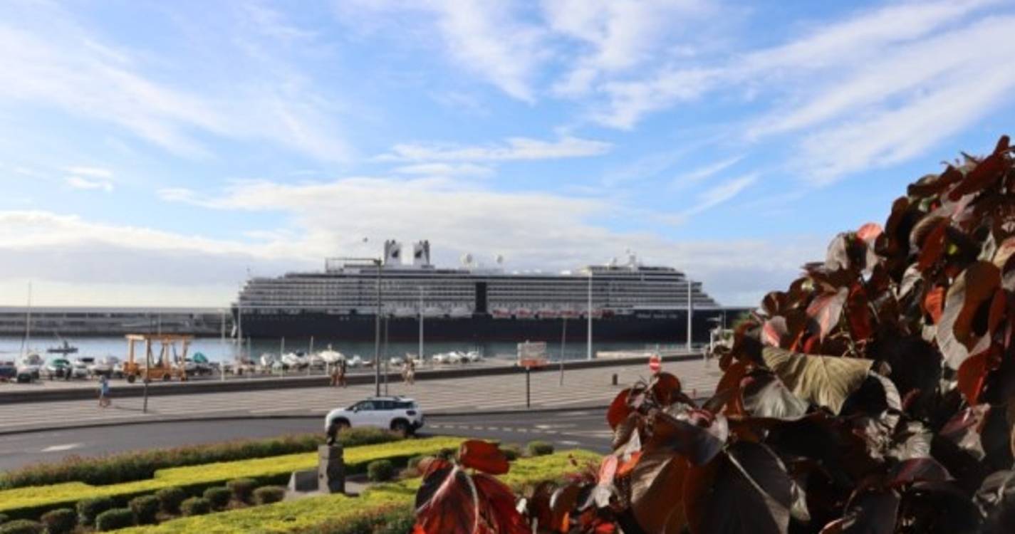 'Zuiderdam' traz ao Funchal 2.287 pessoas