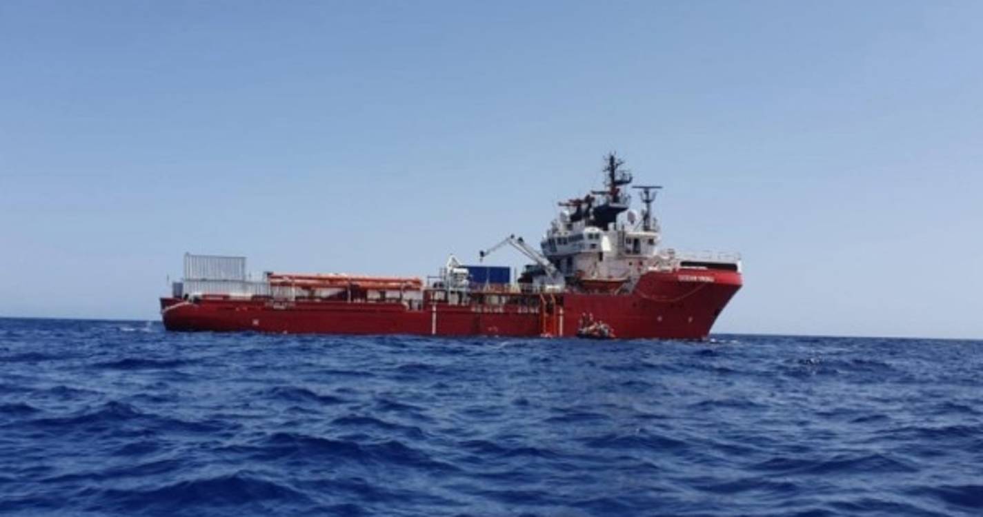 Navio Ocean Viking resgata 70 migrantes ao largo da Líbia