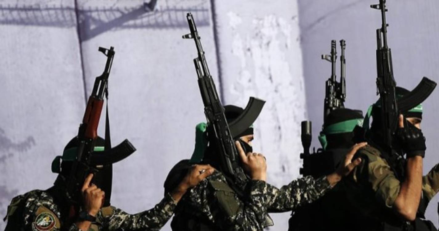 Israel bombardeou posições do Hamas em Gaza