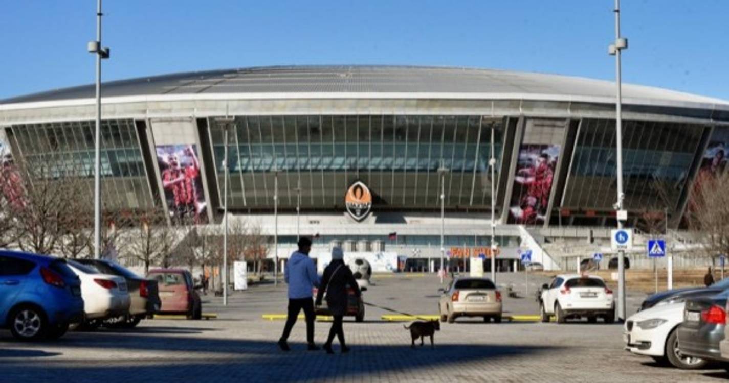 Ucrânia: Separatistas celebram em Donetsk