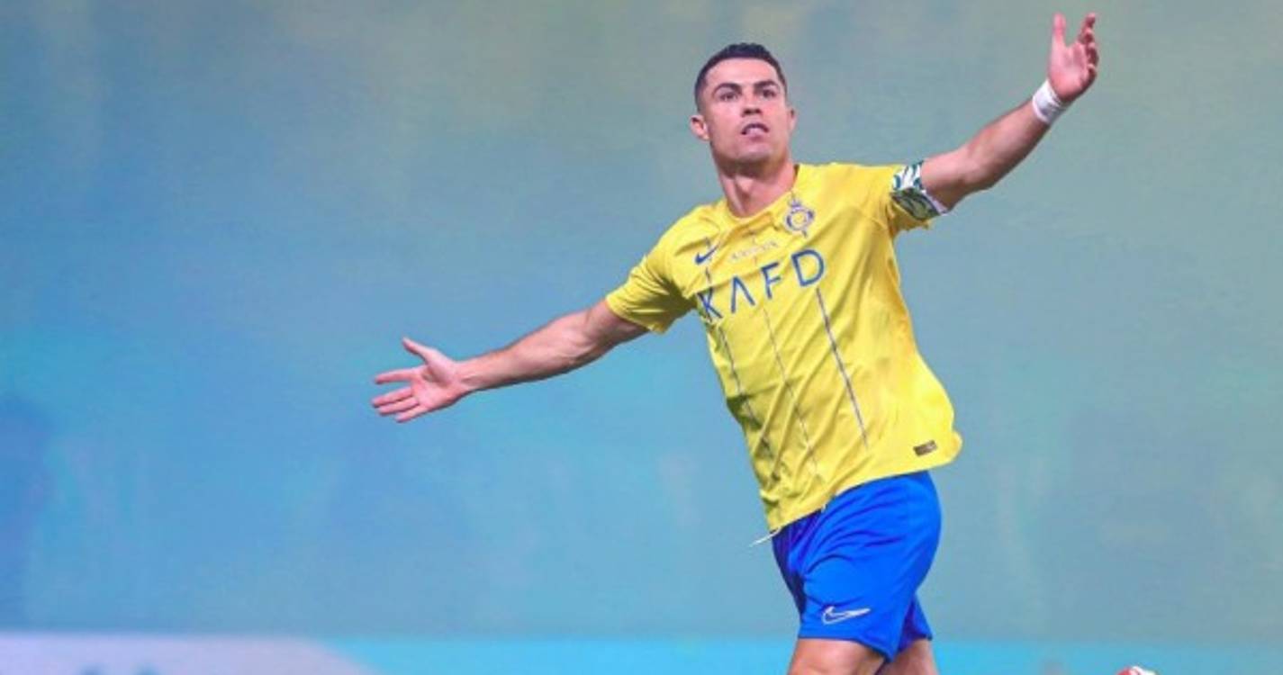 Cristiano Ronaldo marca dois em triunfo do Al-Nassr