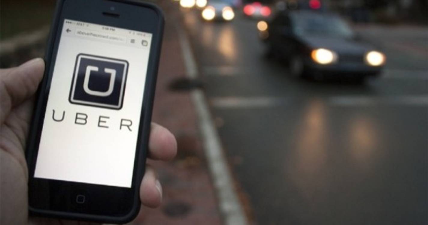 Uber investigada em França por suspeitas de trabalho ilegal