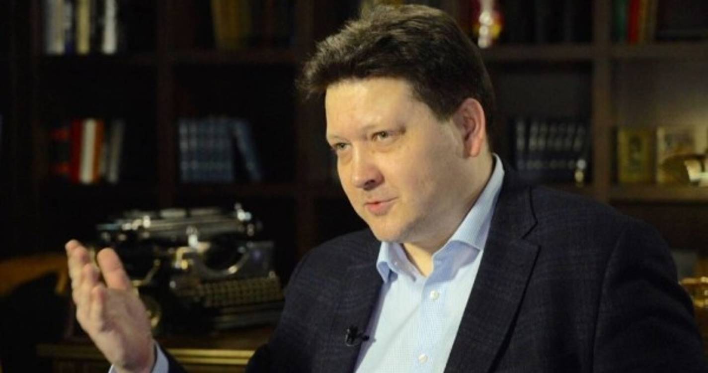 Comentadores russos sugerem aliança anti-EUA com países que não "tenham perdido juízo com mudança de sexo"