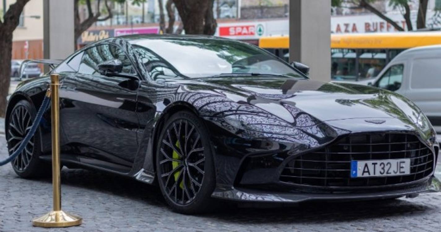 Confira onde vai passar a caravana de veículos Aston Martin