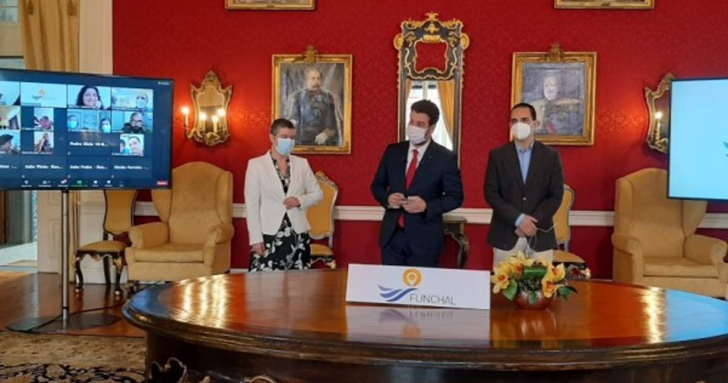 Cobertura do polidesportivo da escola dos Ilhéus vence Orçamento Participativo