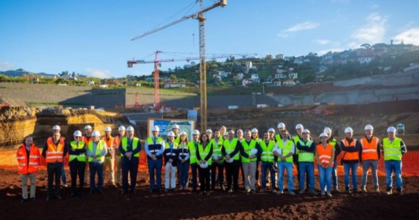 Secretários Regionais assinalam ‘primeira pedra’ no novo hospital da Madeira