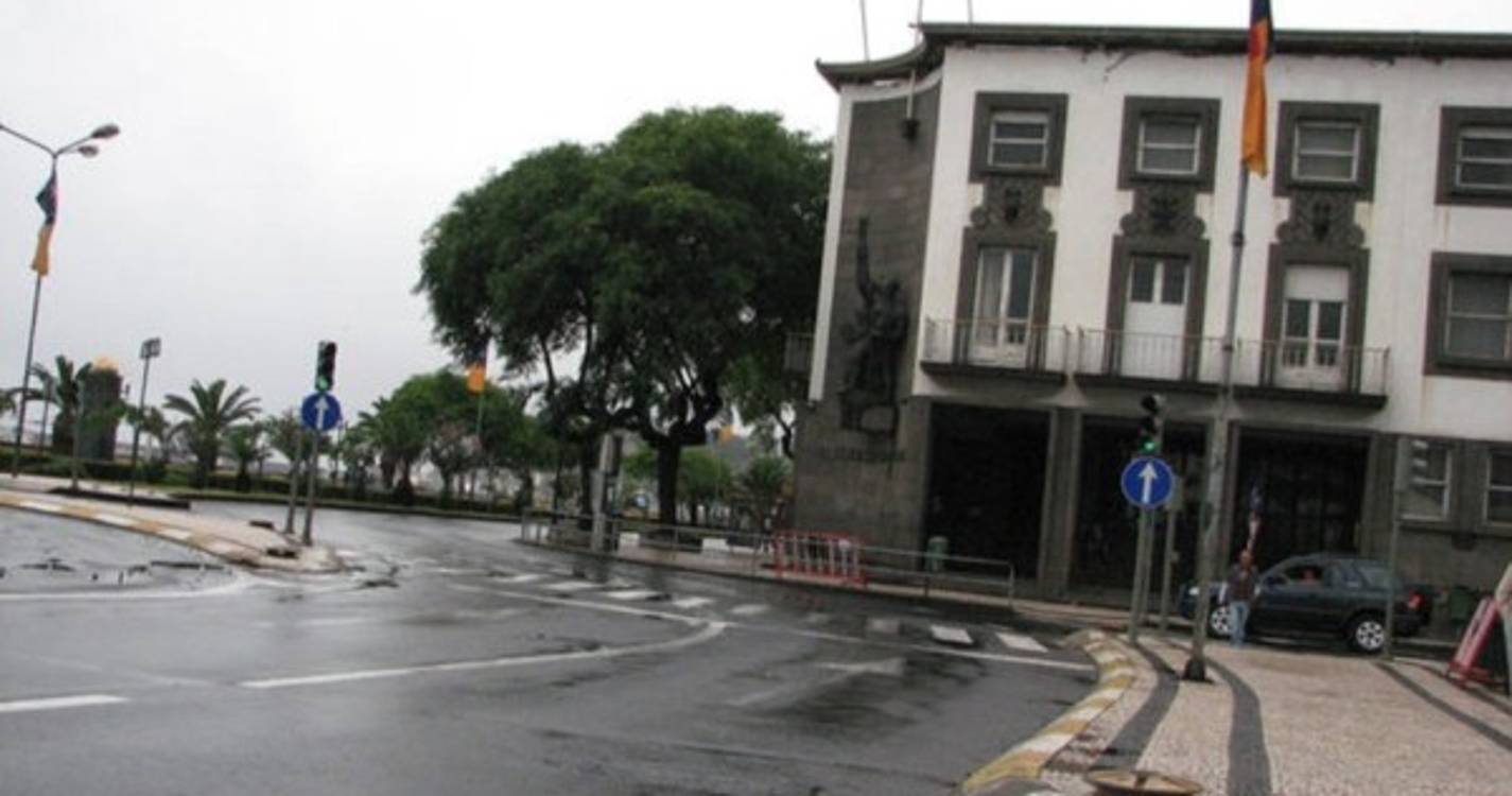 Serviços da Alfândega do Funchal encerrados devido a greve parcial dos trabalhadores da AT