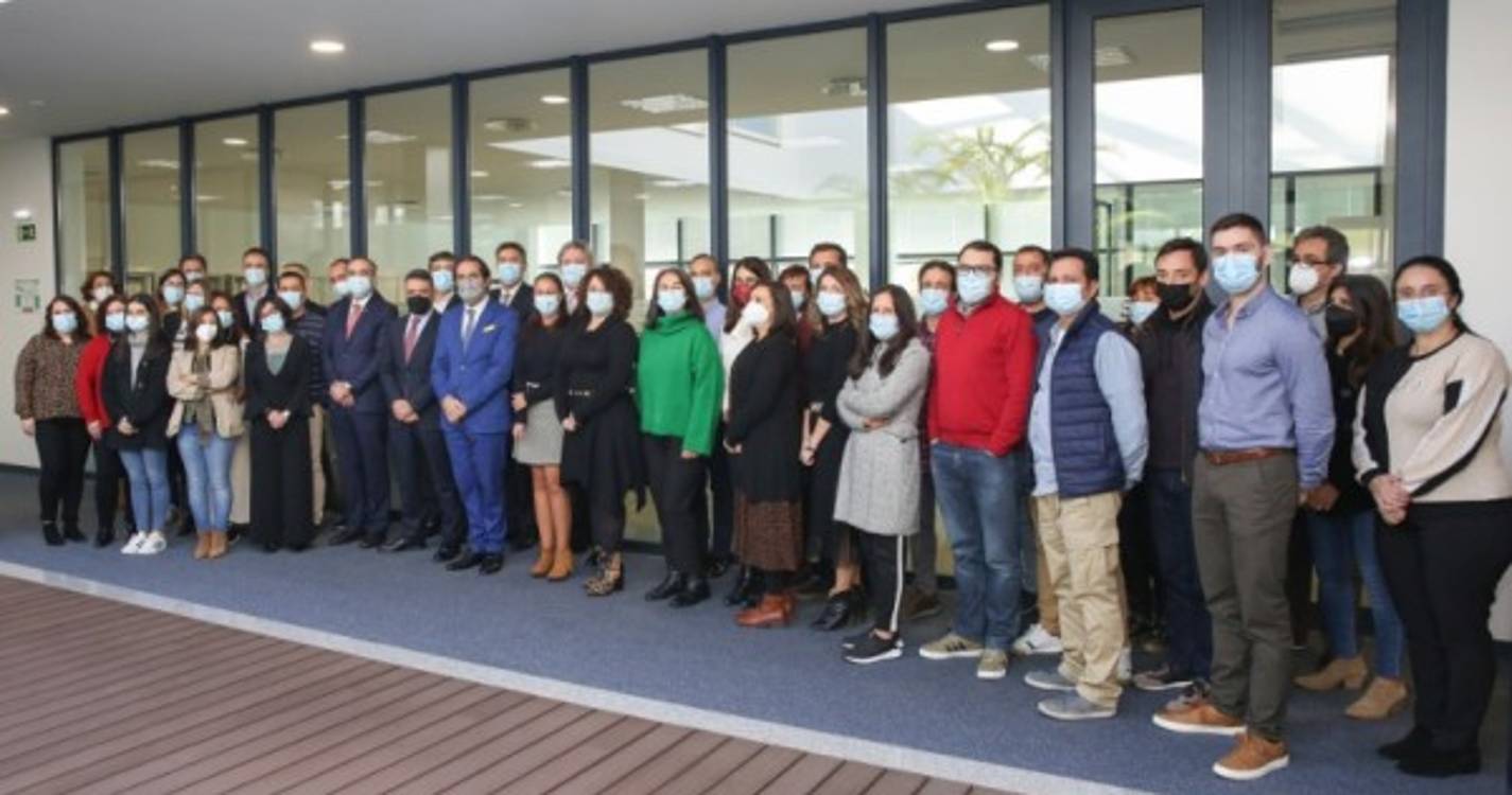 "Como se resolve a Zona Franca? Muda-se o Governo da República", exalta Albuquerque