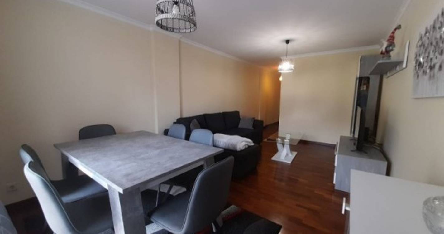 Apartamento T1 - Câmara de Lobos