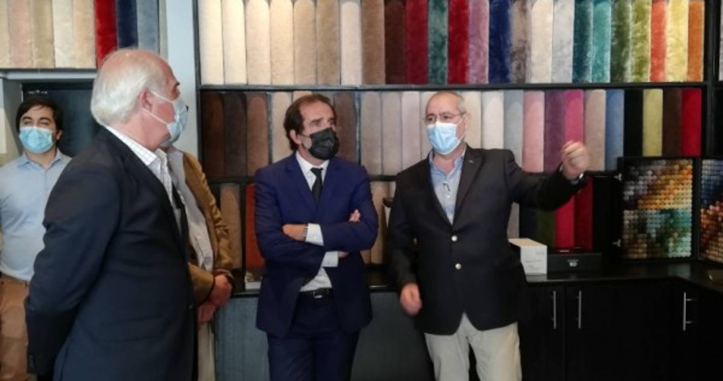 Albuquerque aguarda confirmação da redução do IVA para 12% nos combustíveis