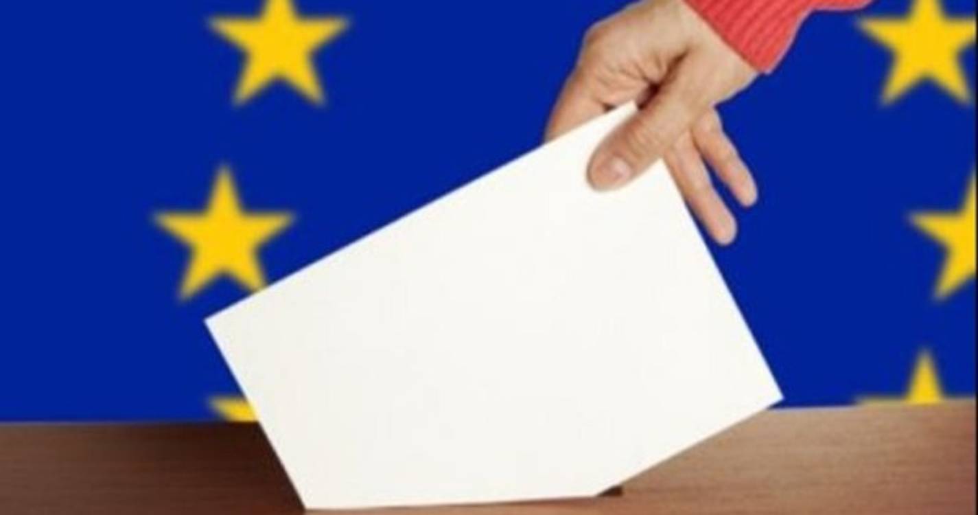 Governo reserva 23,2 ME para comprar 29 mil computadores para as eleições europeias