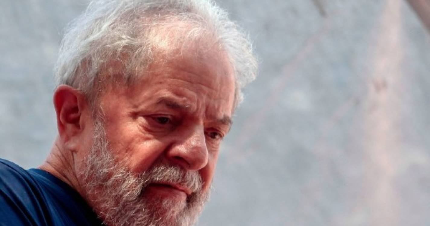 Juiz suspende dois processos contra ex-PR do Brasil Lula da Silva na Lava Jato