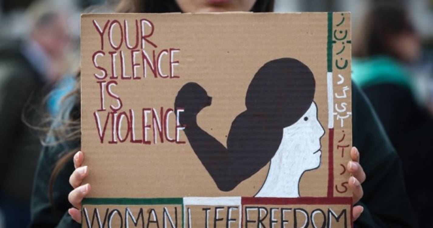 EUA sancionam iranianos acusados de violar direitos das mulheres em protestos