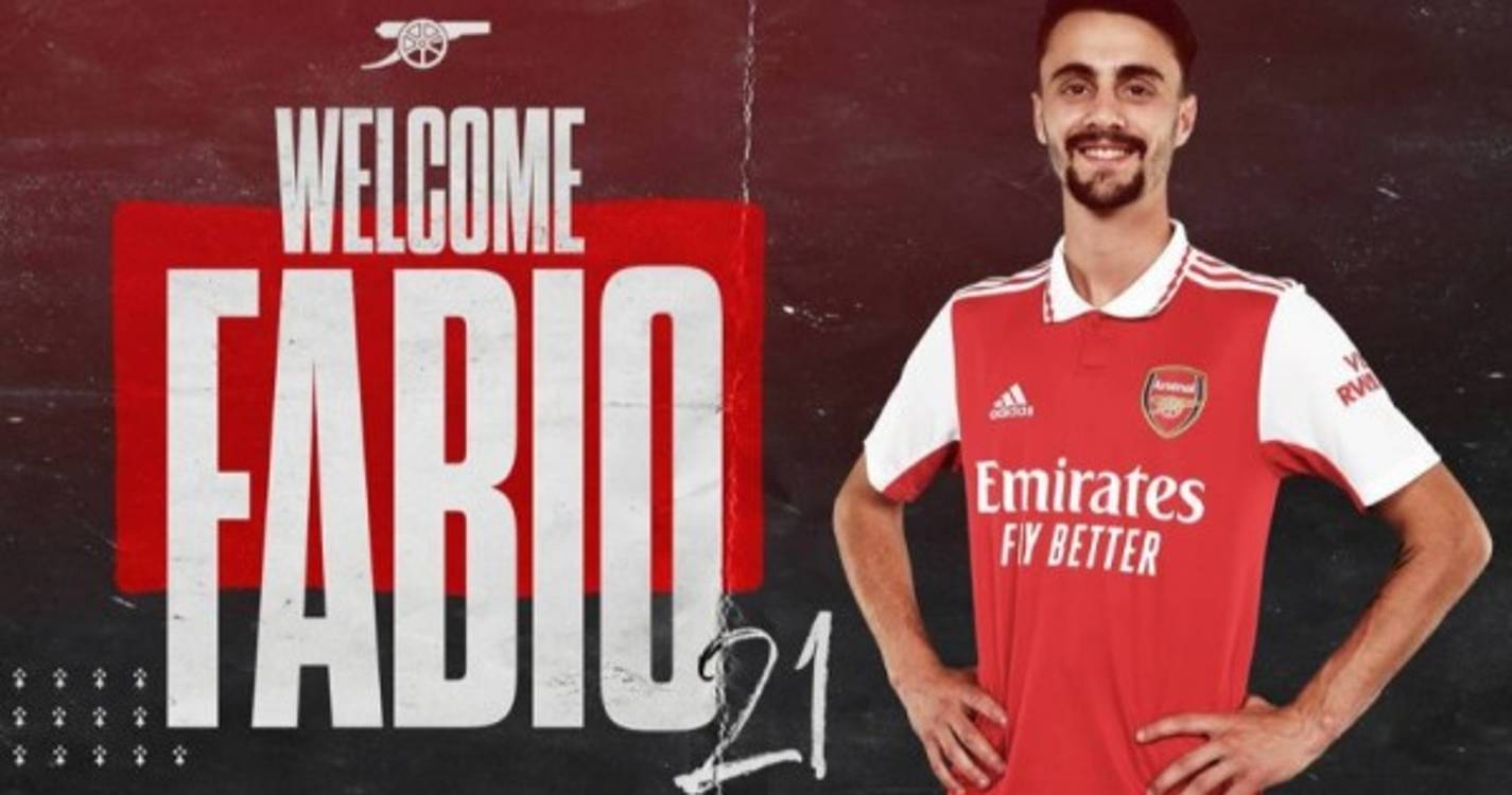 Arsenal confirma contratação do médio Fábio Vieira
