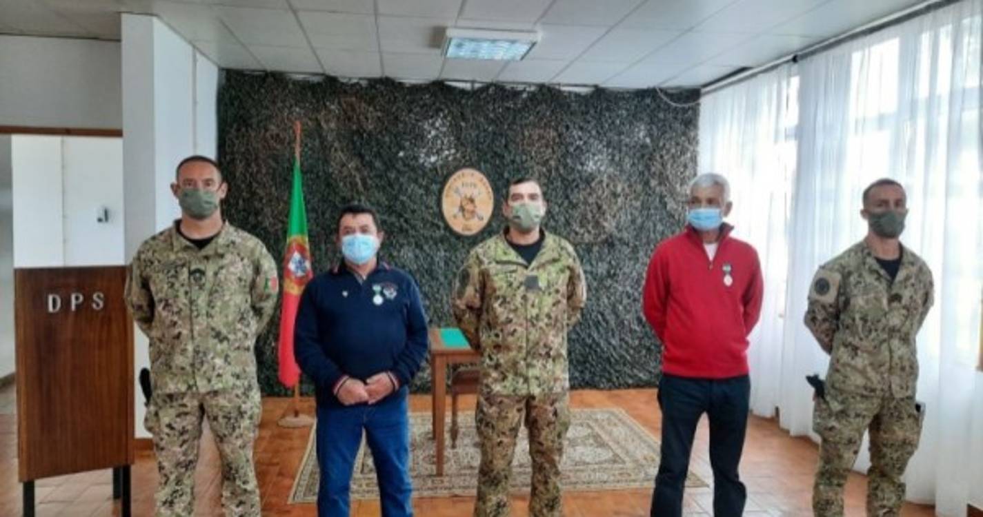 Cerimónia de imposição de medalhas a antigos combatentes do Porto Santo