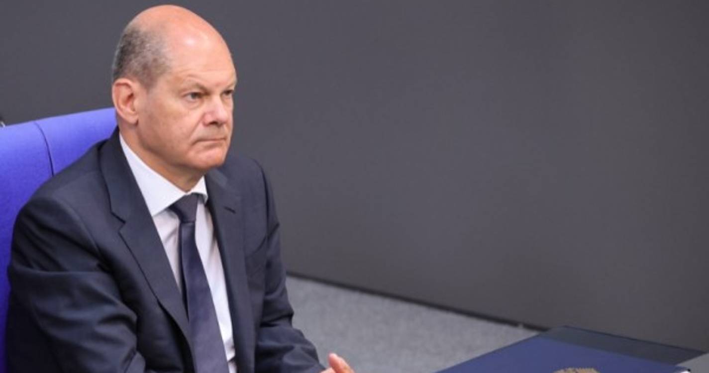 Ucrânia: Chanceler alemão nega que dar armas a Kiev cause escalada do conflito