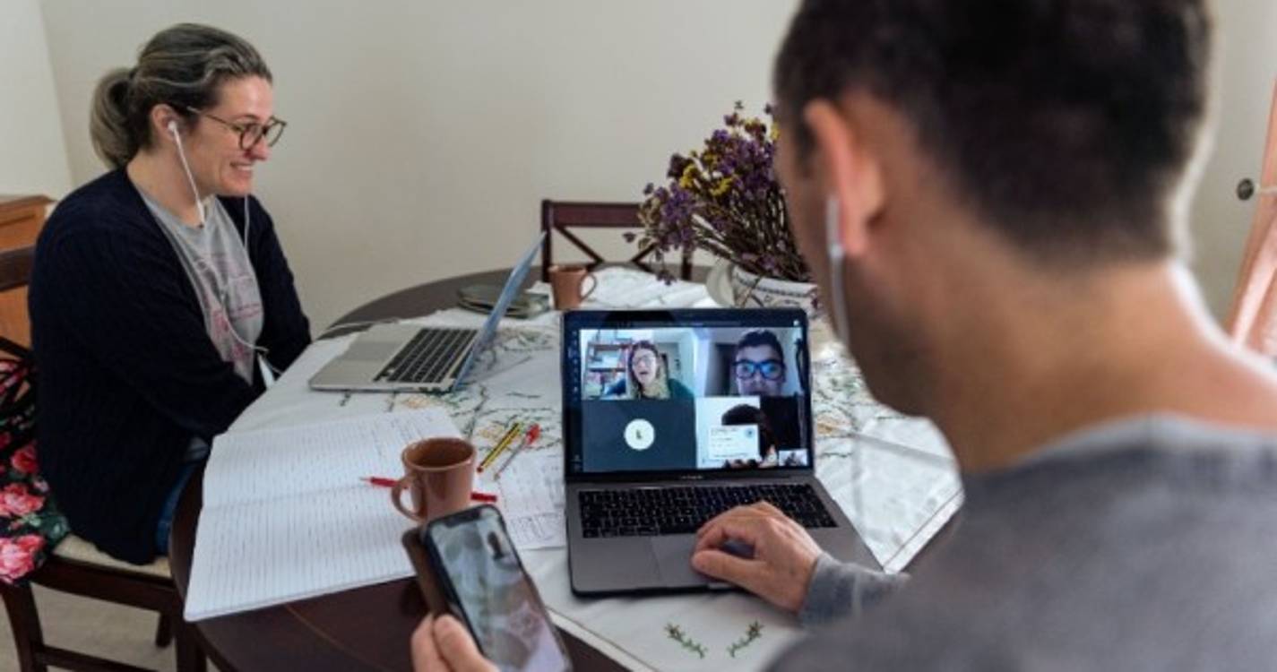 Deputados aprovam definição de limite de isenção para despesas com teletrabalho