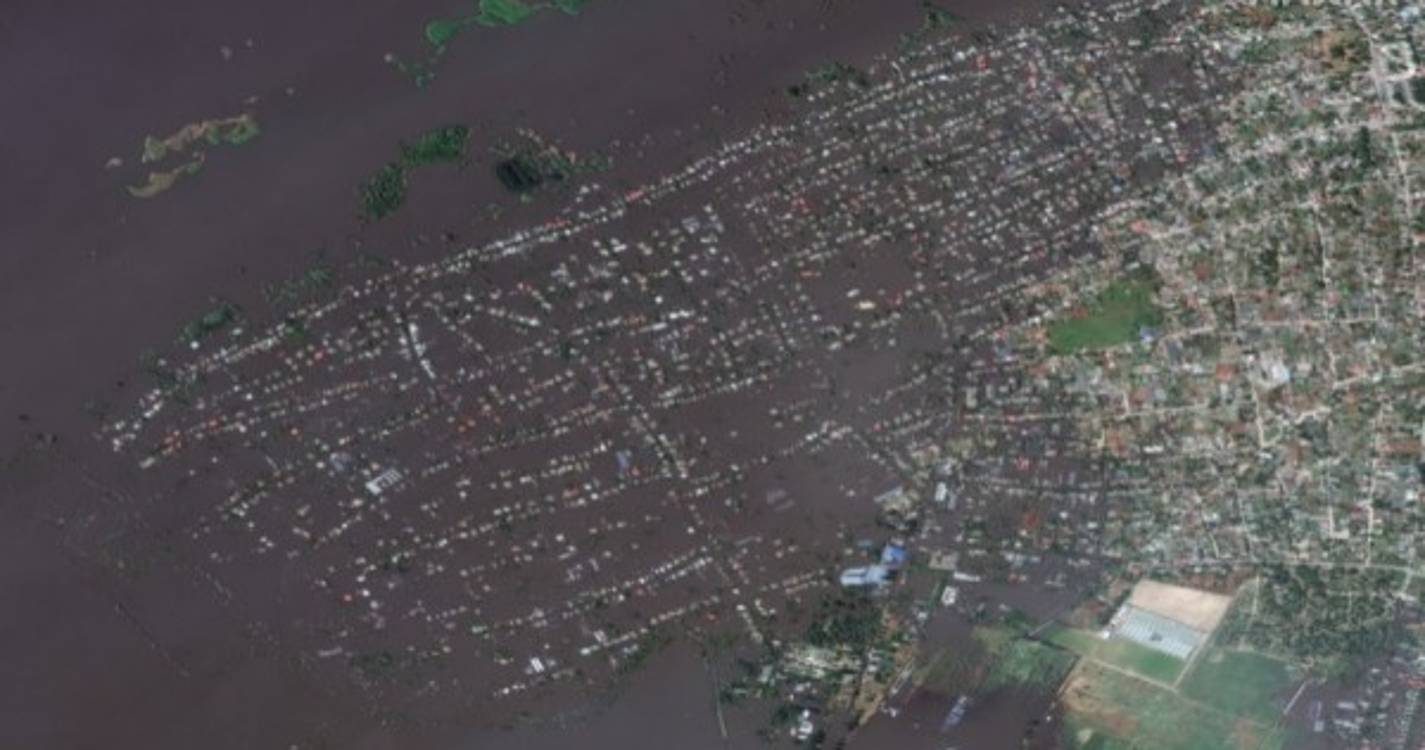 Ucrânia: Catorze países da UE já enviaram ajuda após colapso de barragem