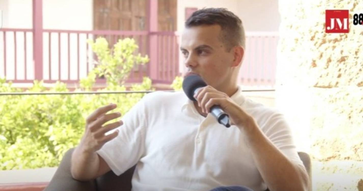 A principal qualidade de um CEO com menos de trinta anos de idade é saber ouvir