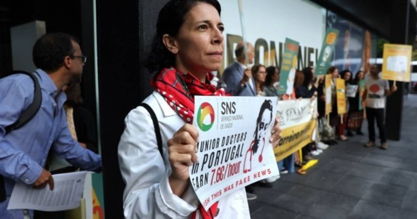 Governo cancela reunião de quarta-feira com sindicatos médicos