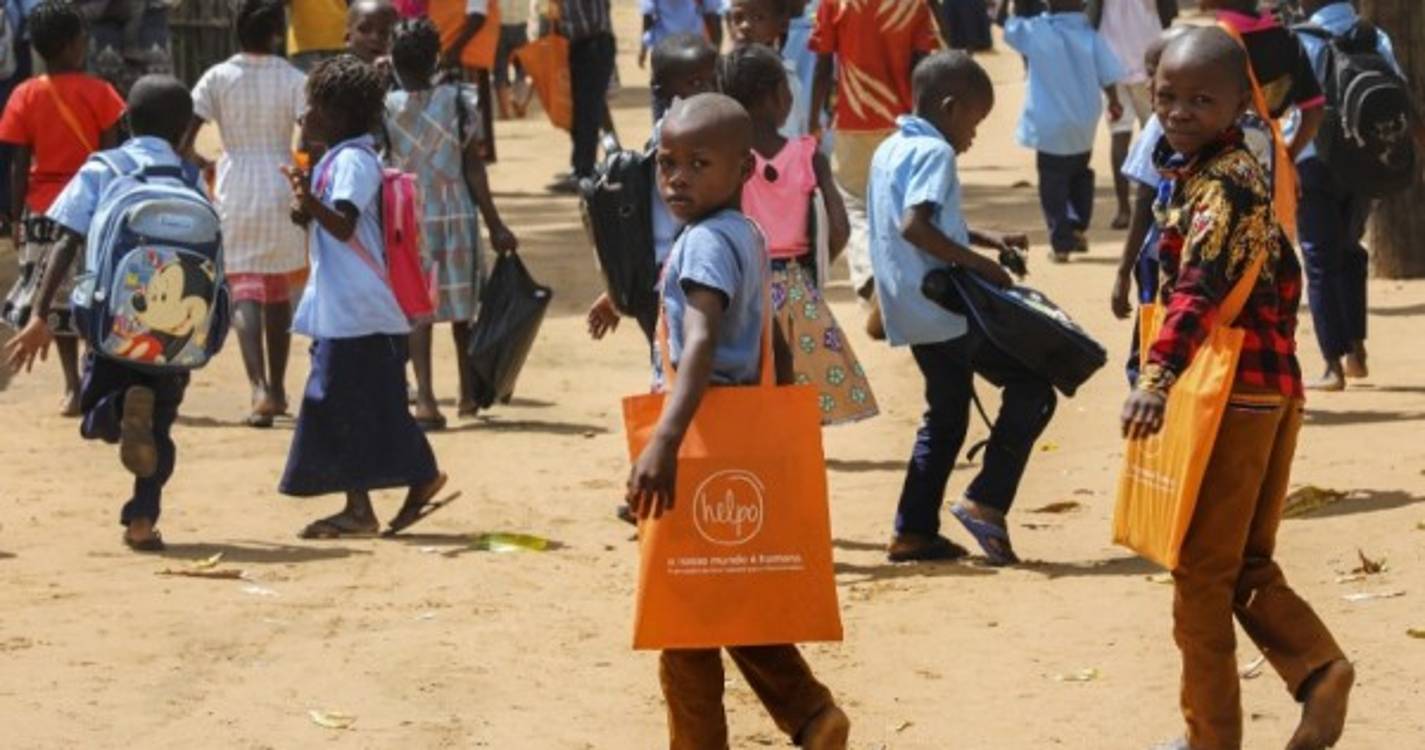Moçambique/Ataques: ONG portuguesa inaugura salas de aula em Pemba