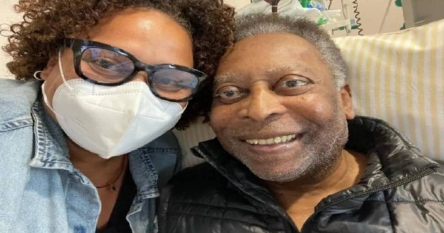 Filha diz que Pelé foi hospitalizado para regular medicação
