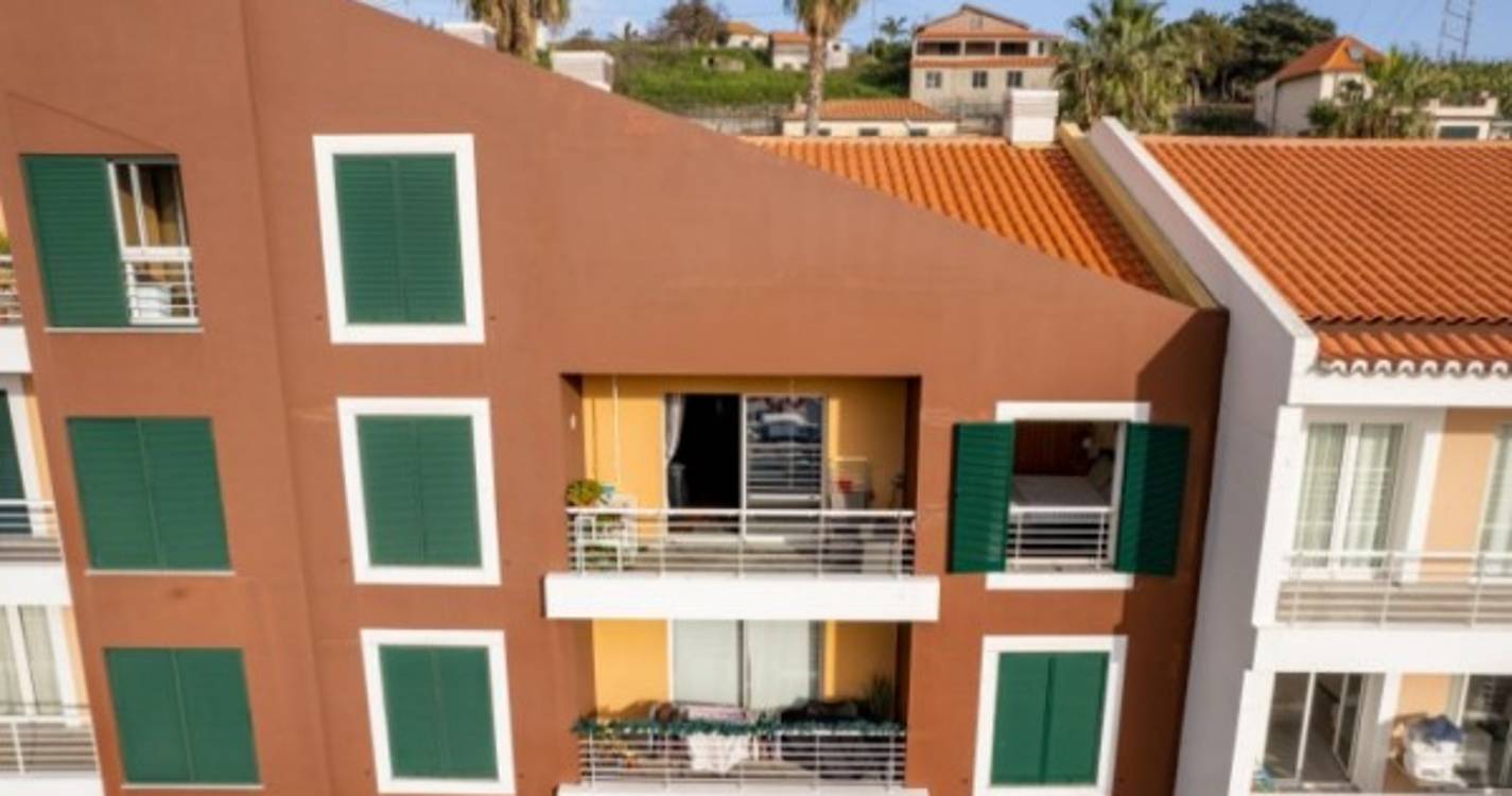 APARTAMENTO T2 - CÂMARA DE LOBOS