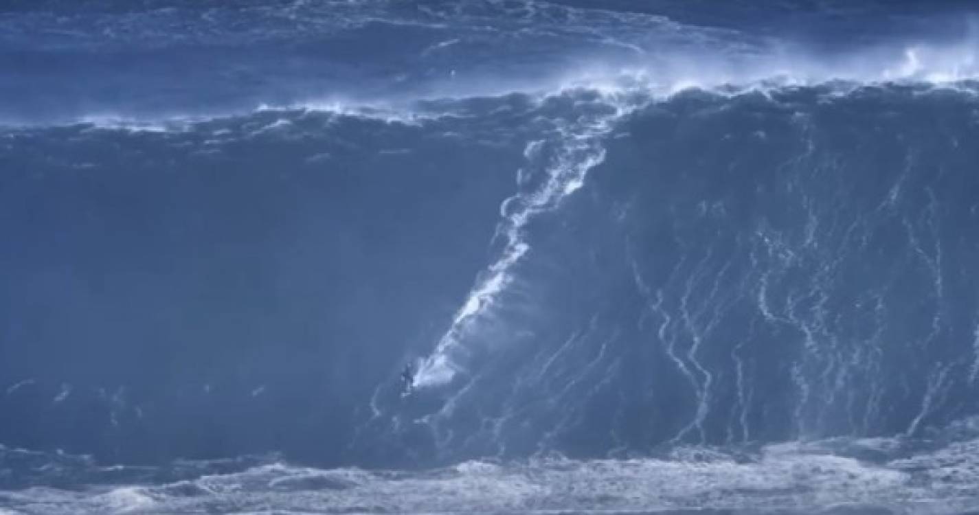 António Laureano terá surfado onda na Nazaré com 30,9 metros (com vídeo)